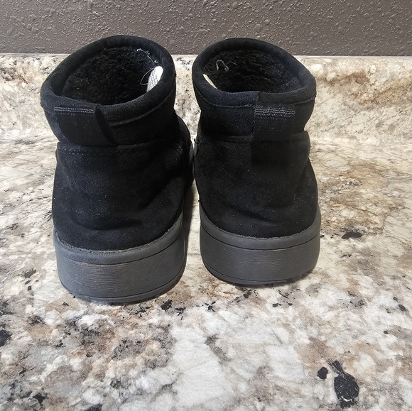 Kids Black Suede Ankle Boots Size 12 - Picture 3 of 5